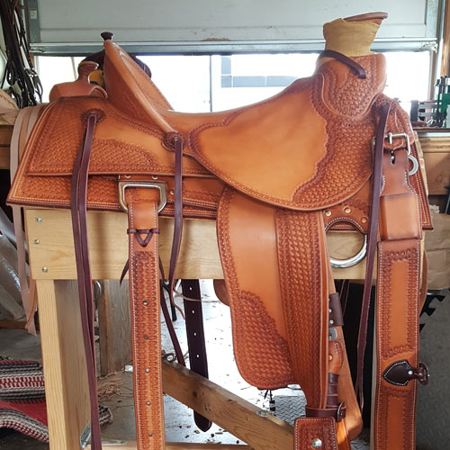 Wade saddle with tooling